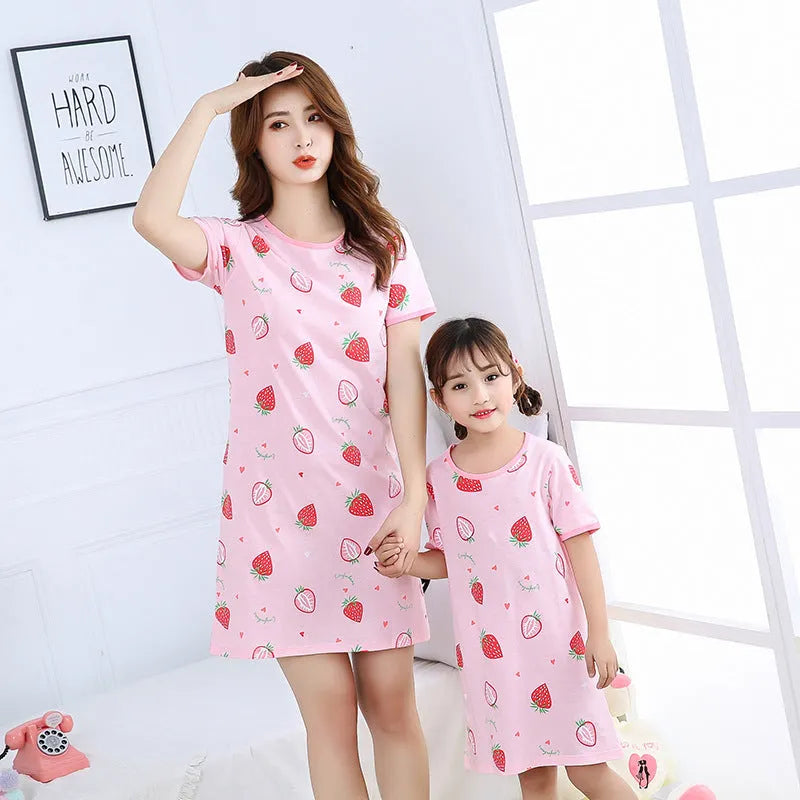 Children's purified cotton short sleeve nightdress for girls, summer sweet cartoon print, pink strawberry colour, size 120cm