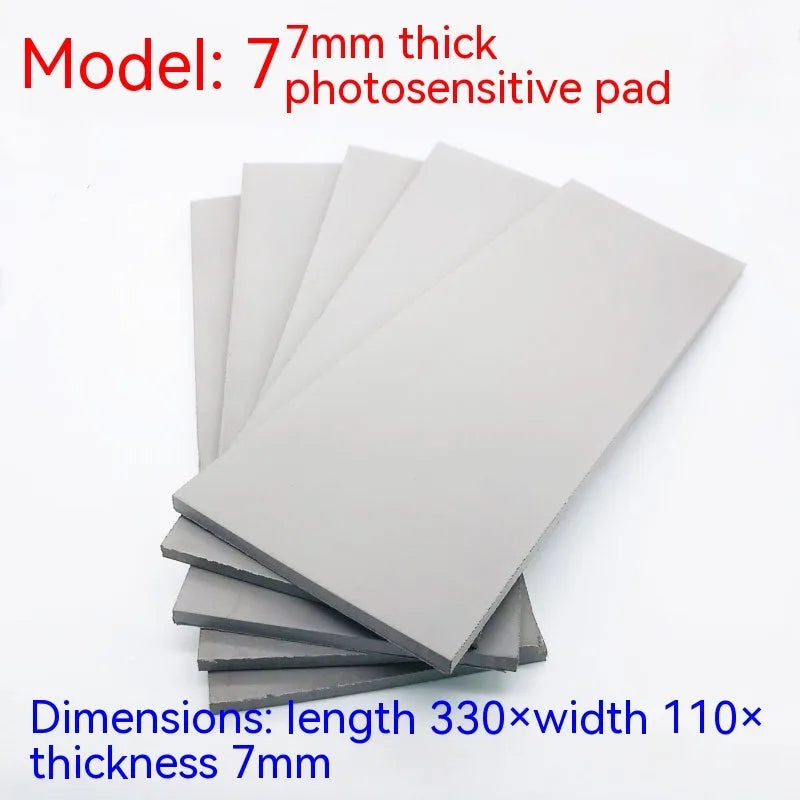 Black and grey plastic photosensitive seal mat for pottery, showing 7mm, 4mm and 2mm thickness options.