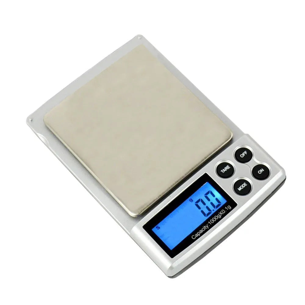 Gold electronic scale with oversized stainless steel tray, 0.1g precision, 10000g capacity, compact 114x76x19.5mm dimensions
