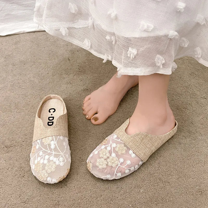 Women's low heel flat slip-on hollow sandals in gold with mesh upper and floriculture pattern