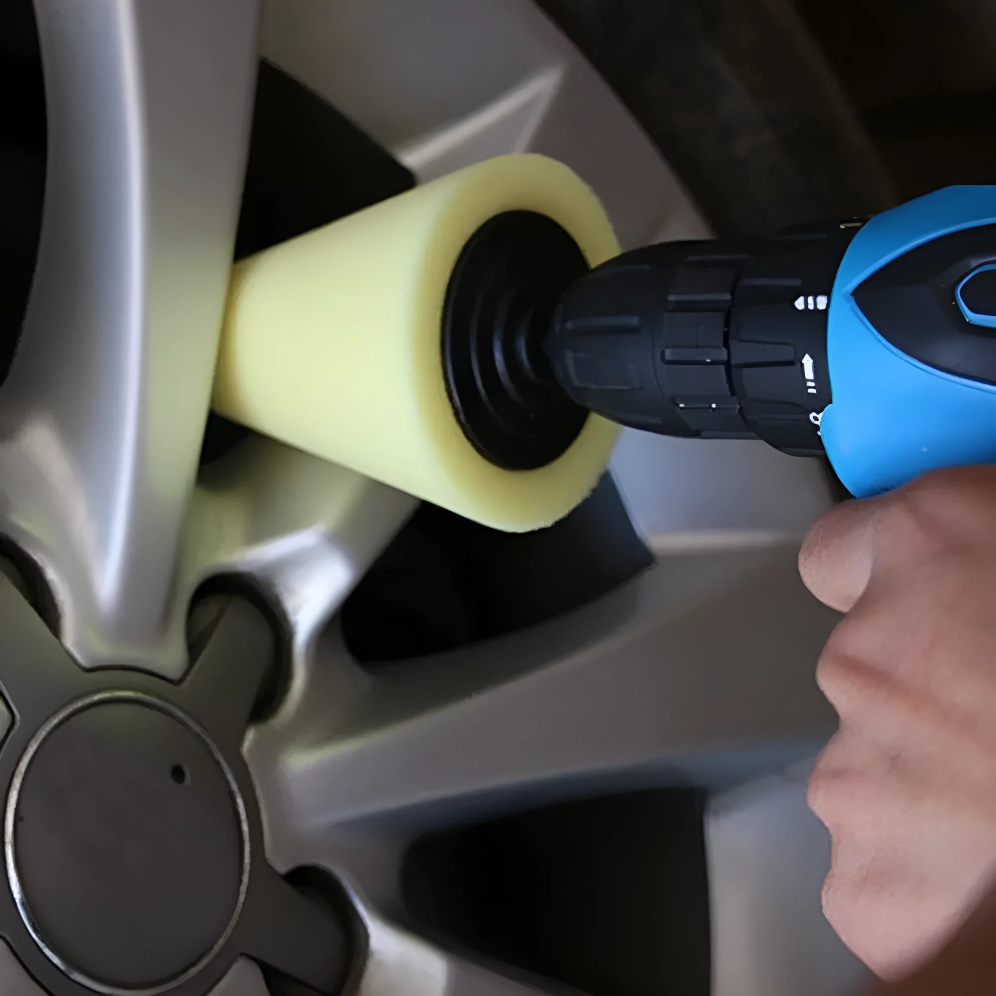 Car wheel polishing disc with net steel ring and 6mm handle, sponge height 8cm, colour-coded for fine polishing