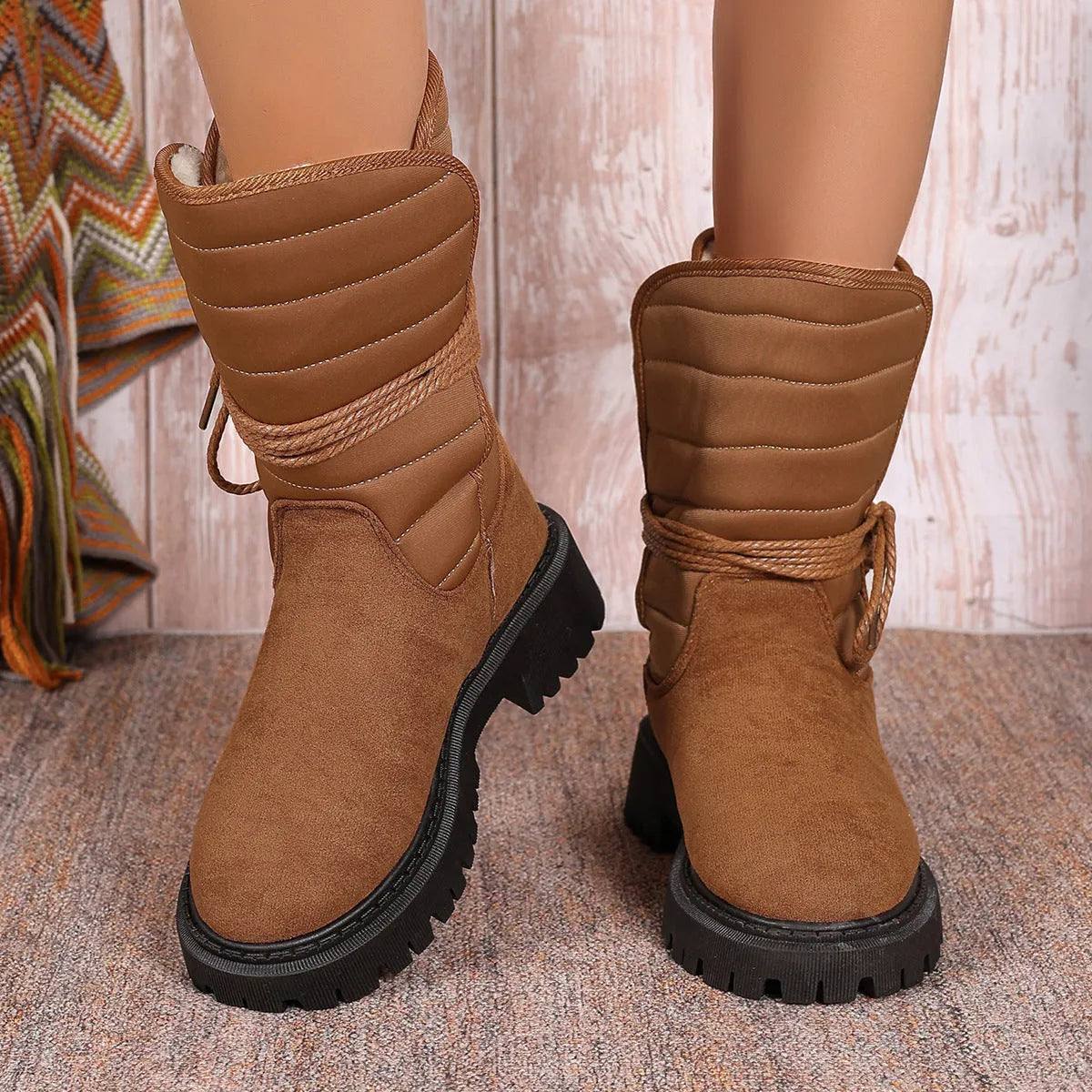 Women's chunky heel mid-calf snow boots in suede with fleece lining and lace-up front