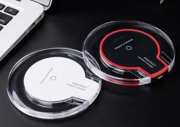 Round black QI wireless charging pad with USB cable for Samsung and iPhone phones