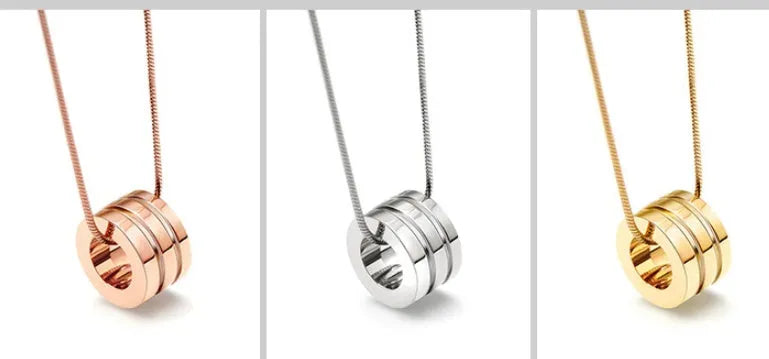 Titanium steel screwdriver necklace with 18K gold plating in rose gold colour on 45cm chain