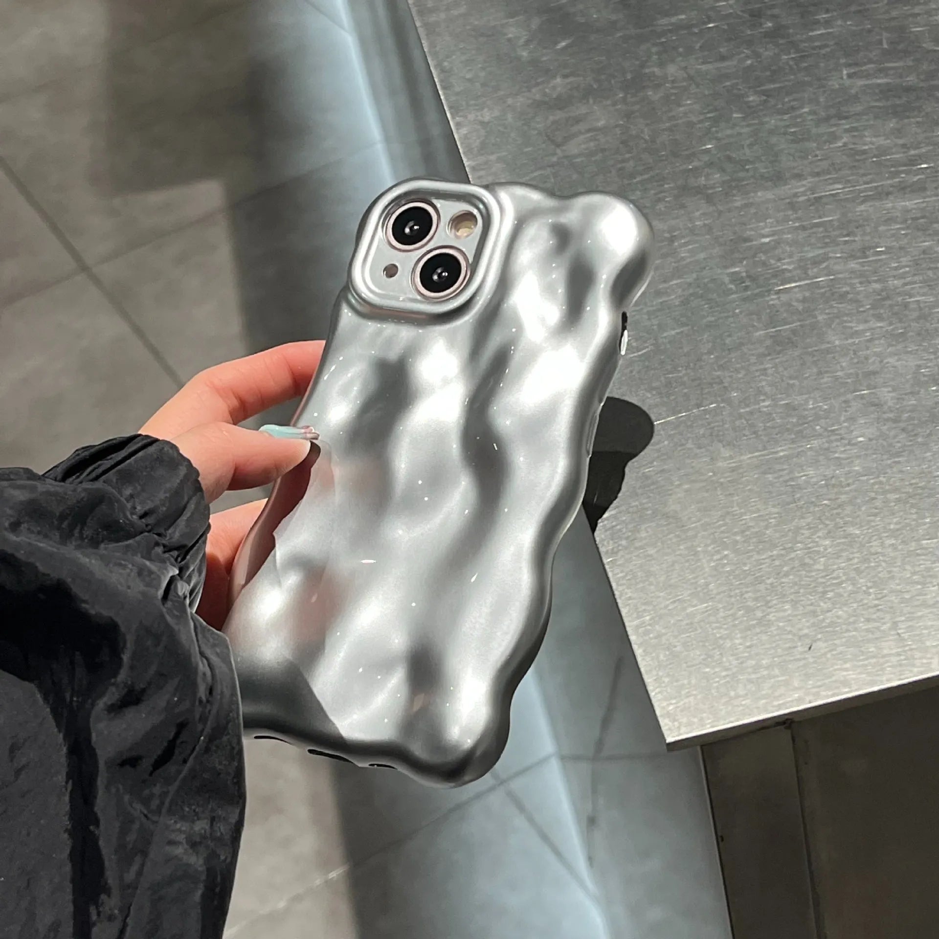 Matte silver bubble TPU phone case with anti-fingerprint texture for iPhone