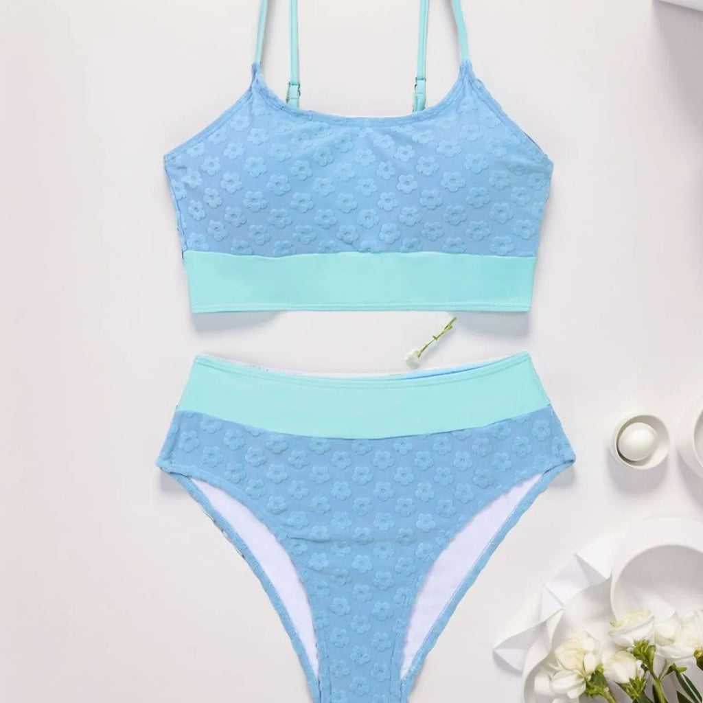 Women's high waist backless bikini swimsuit in blue or rose red, sizes S to XL, polyester fabric and lining.