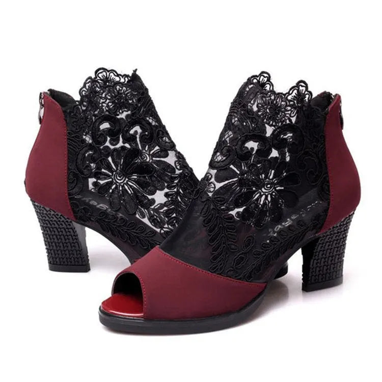 Women's black lace gladiator sandals with square high heel and adjustable zip closure