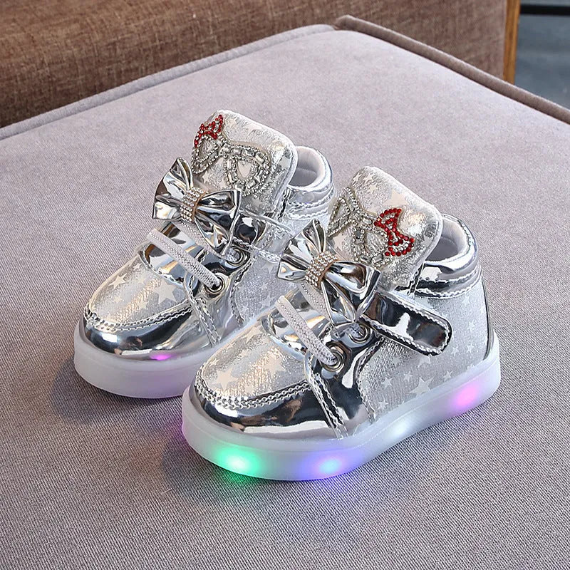 Children's LED light-up shoes with magic button in golden, pink or silvery colours, sizes 21-30cm