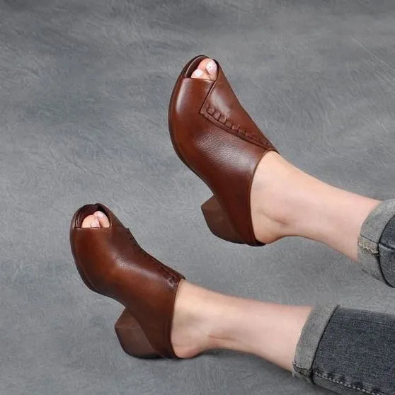 Women's black square heel peep-toe sandals with fish mouth scaffold design