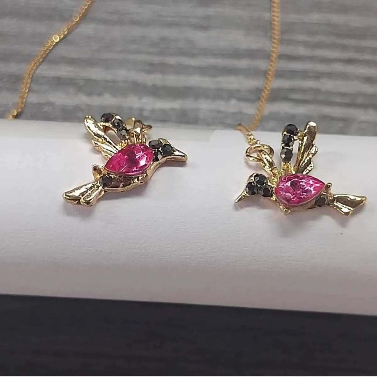 Bird hanging long earrings for women with mixed zirconium wings in blue, red, and red lvzuan colour options