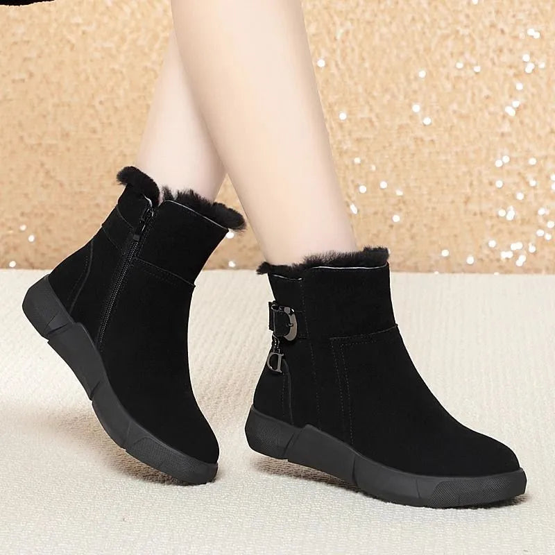 Large size women's cowhide matte leather snow boots with plush lining in black, low-top round toe