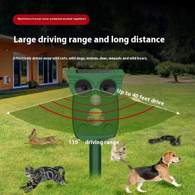 Fashion Outdoor Infrared Solar-powered Animal Repeller dark green plastic with solar panel