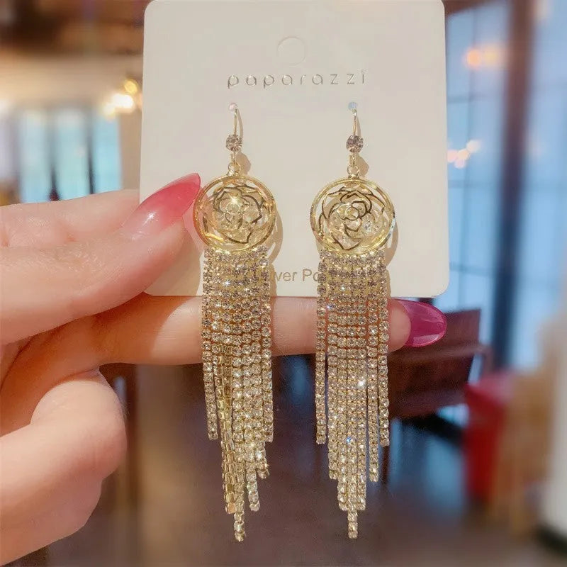 Light luxury tassel long earrings for women, geometric design, alloy with electroplated finish.