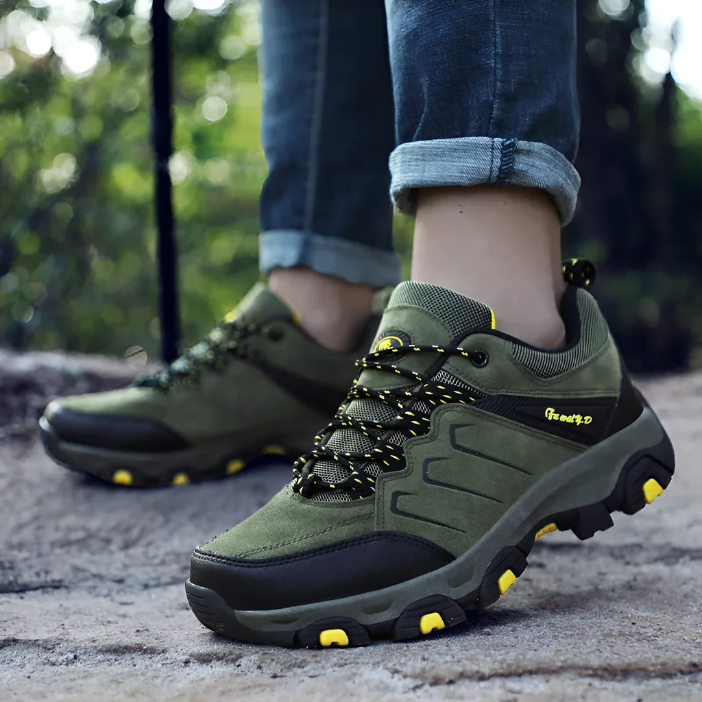 Men's outdoor hiking sports shoes with front zipper in army green, low-top rubber sole design