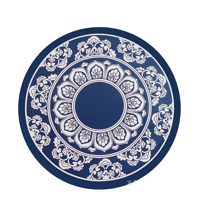 Black circular silicone rubber anti-slip mat, 12cm diameter, for car dashboard or flat surfaces