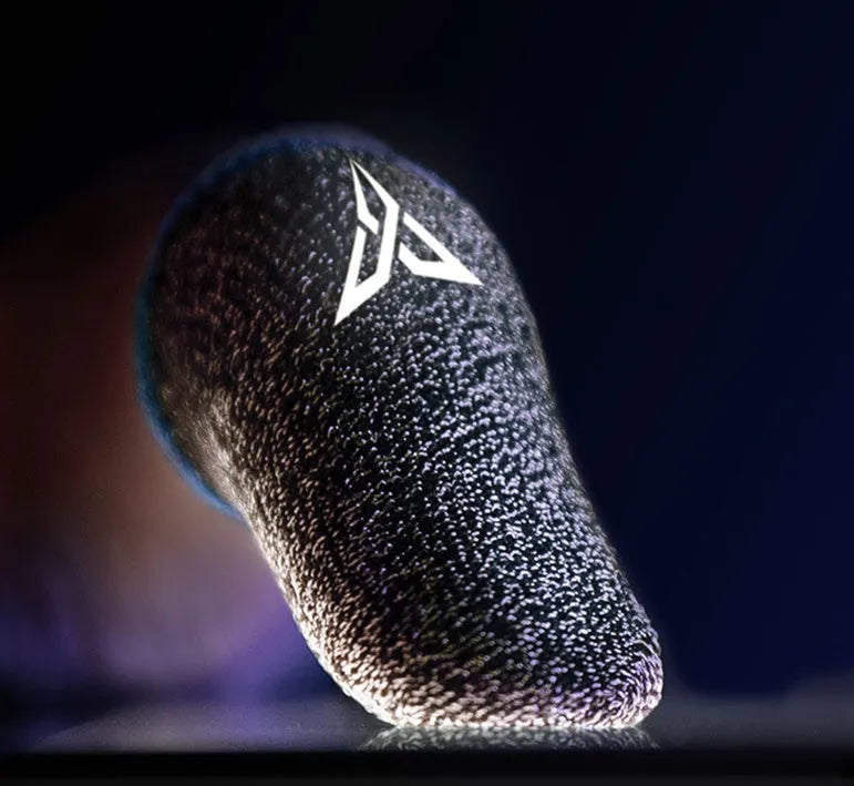 Green gaming thumb sleeve with 3M reflective logo, made from silver fibre yarn for sweat absorption.