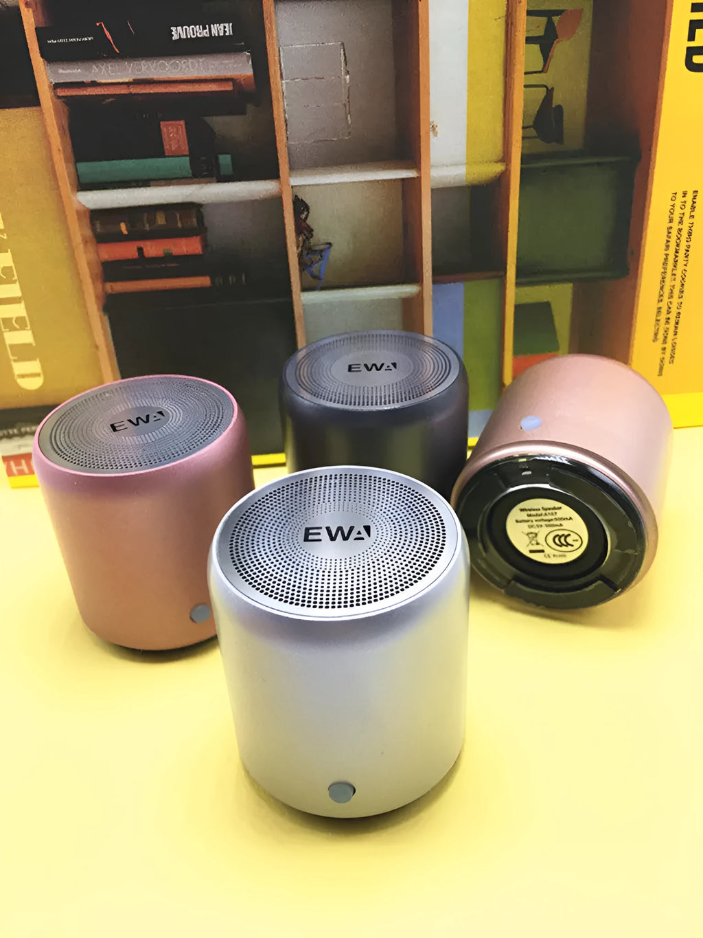 Wireless Bluetooth speaker in compact design, 4.5 cm size, with USB charging, available in multiple colours