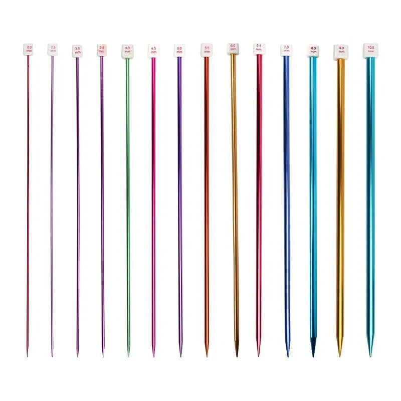 Set of aluminium crochet hooks in sizes from 2mm to 10mm with two protective caps.