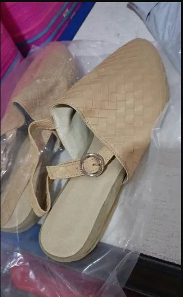European style pointed-toe flat sandals with buckle closure in various colours