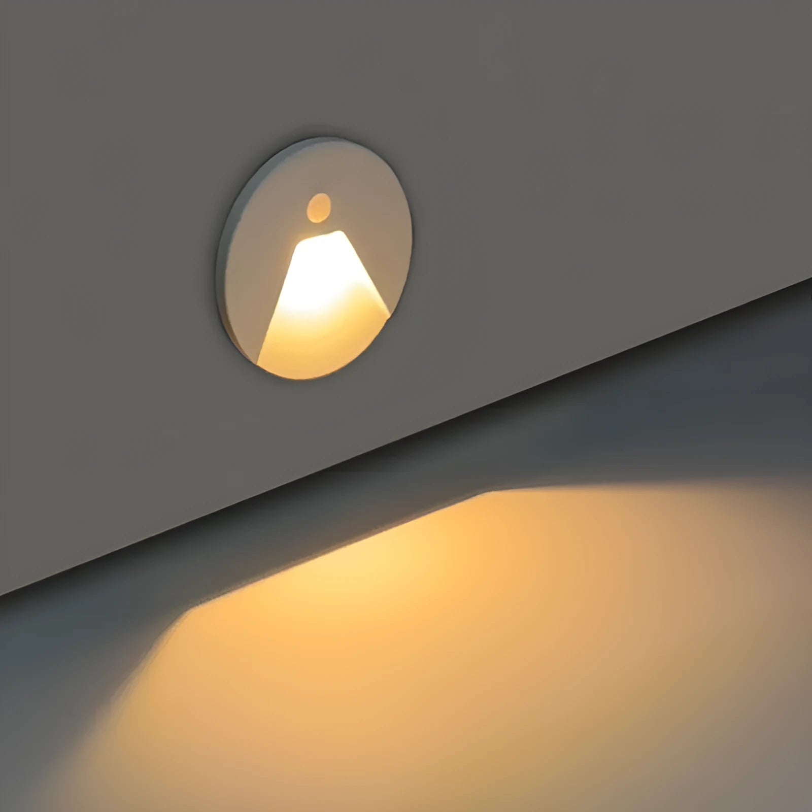 3W LED step light for indoor outdoor use, aluminium IP65 waterproof, 82mm diameter, available in black grey or white