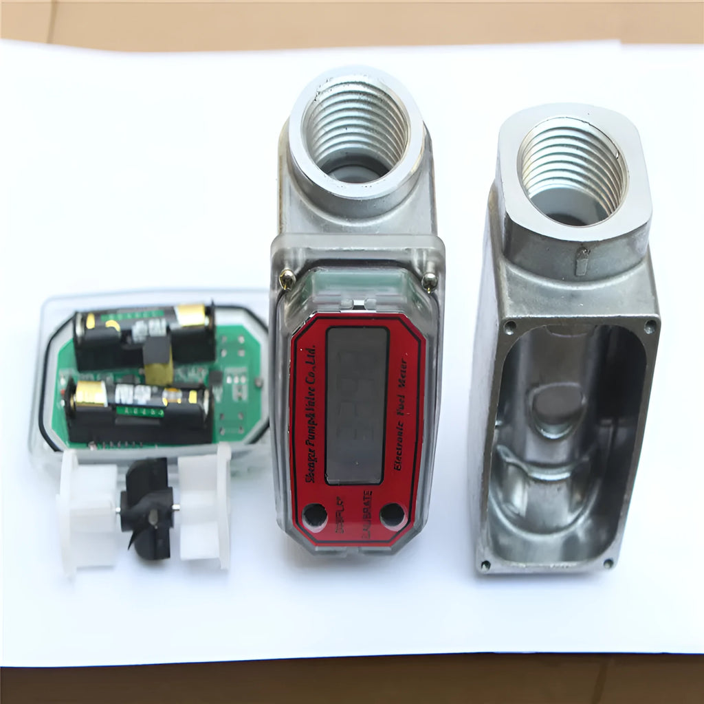 Blue aluminium alloy 25mm turbine flowmeter with screw-to-PT connections, 100 m3/h range, 0.5% accuracy
