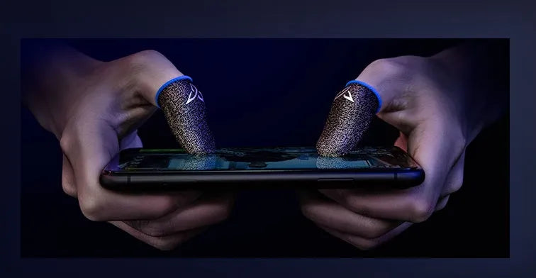 Green gaming thumb sleeve with 3M reflective logo, made from silver fibre yarn for sweat absorption.