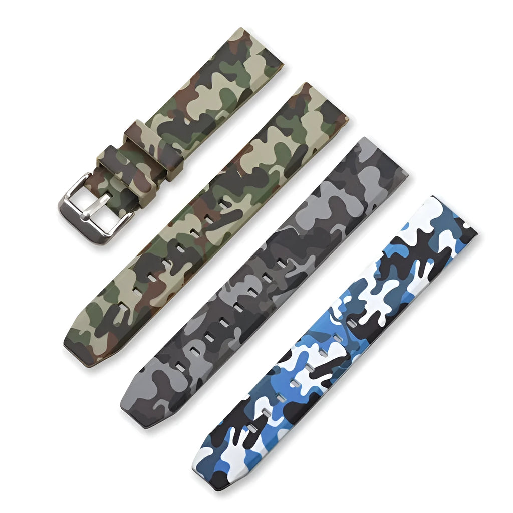 Green camouflage silicone watch strap with universal flat head lugs on a grey background.
