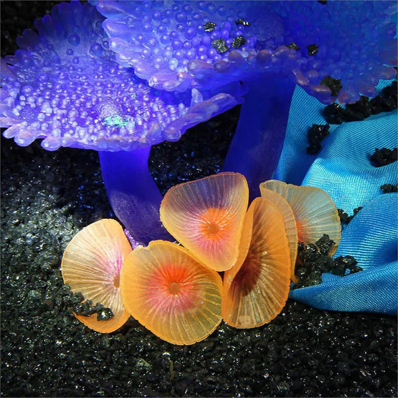 Blue artificial coral plant simulation for aquarium landscaping, 9.5cm size, non-fading decoration