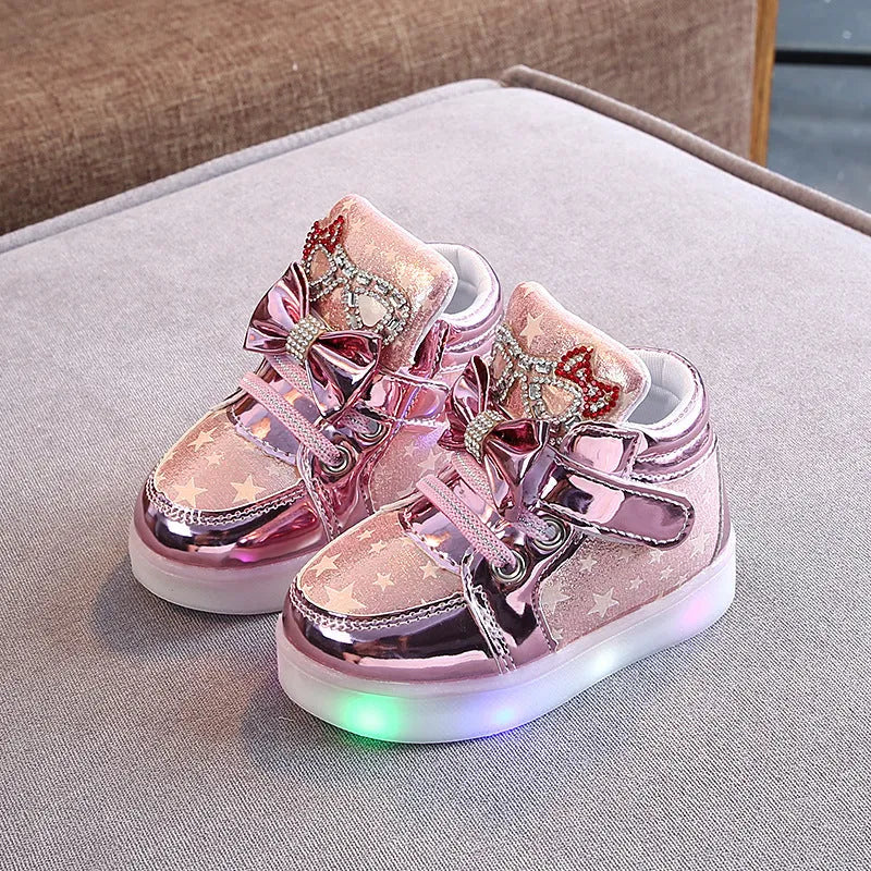 Children's LED light-up shoes with magic button in golden, pink or silvery colours, sizes 21-30cm