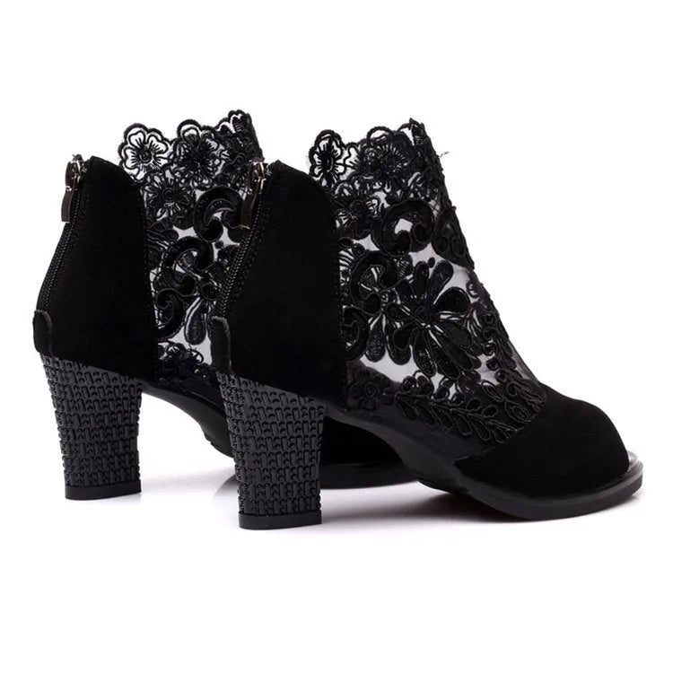 Women's black lace gladiator sandals with square high heel and adjustable zip closure