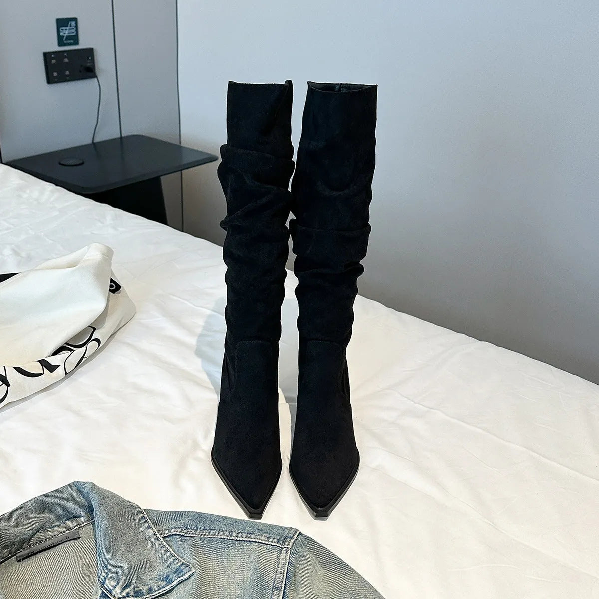 Women's pointed toe skinny boots below the knee in black artificial PU with side zipper and high heel