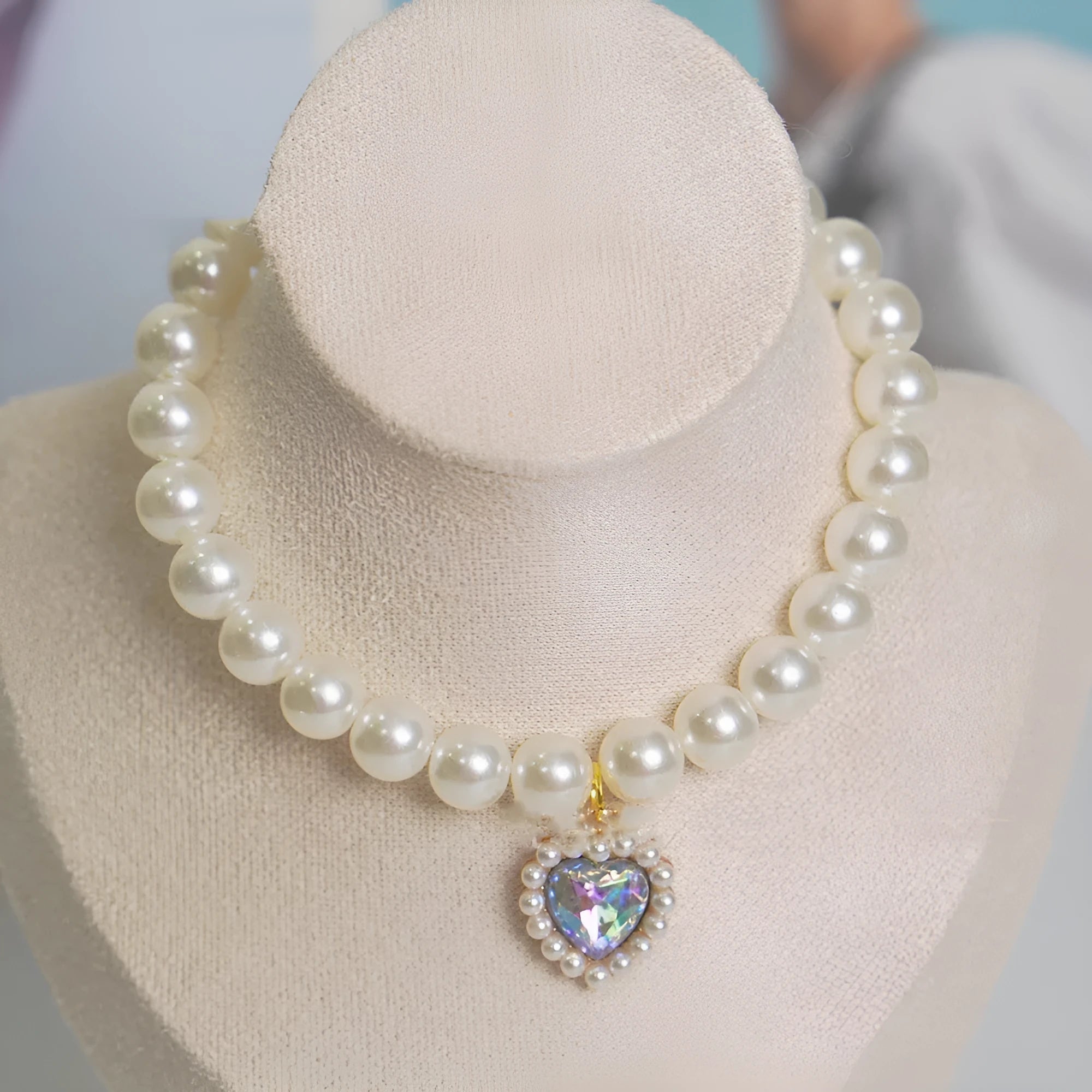 Plastic alloy resin pearl necklace cat collar with love gem charm in multiple colours