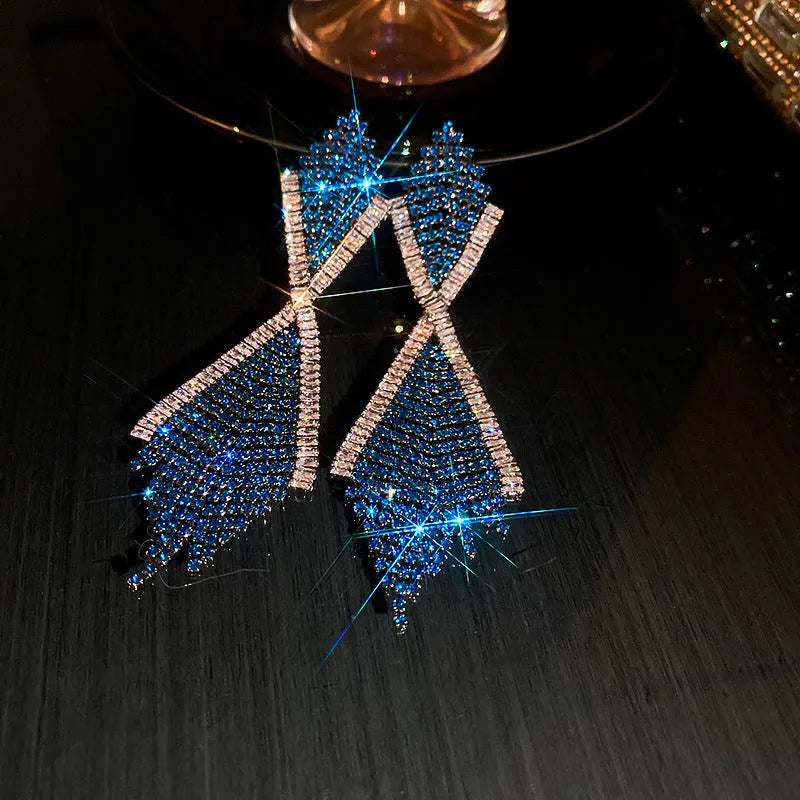 Rhinestone Inlaid Claw Chain Tassel Long Earrings for Women Copper Geometric Diamond Silver Needle Blue Gold Silver Option Shape Ins Style Drop Earrings