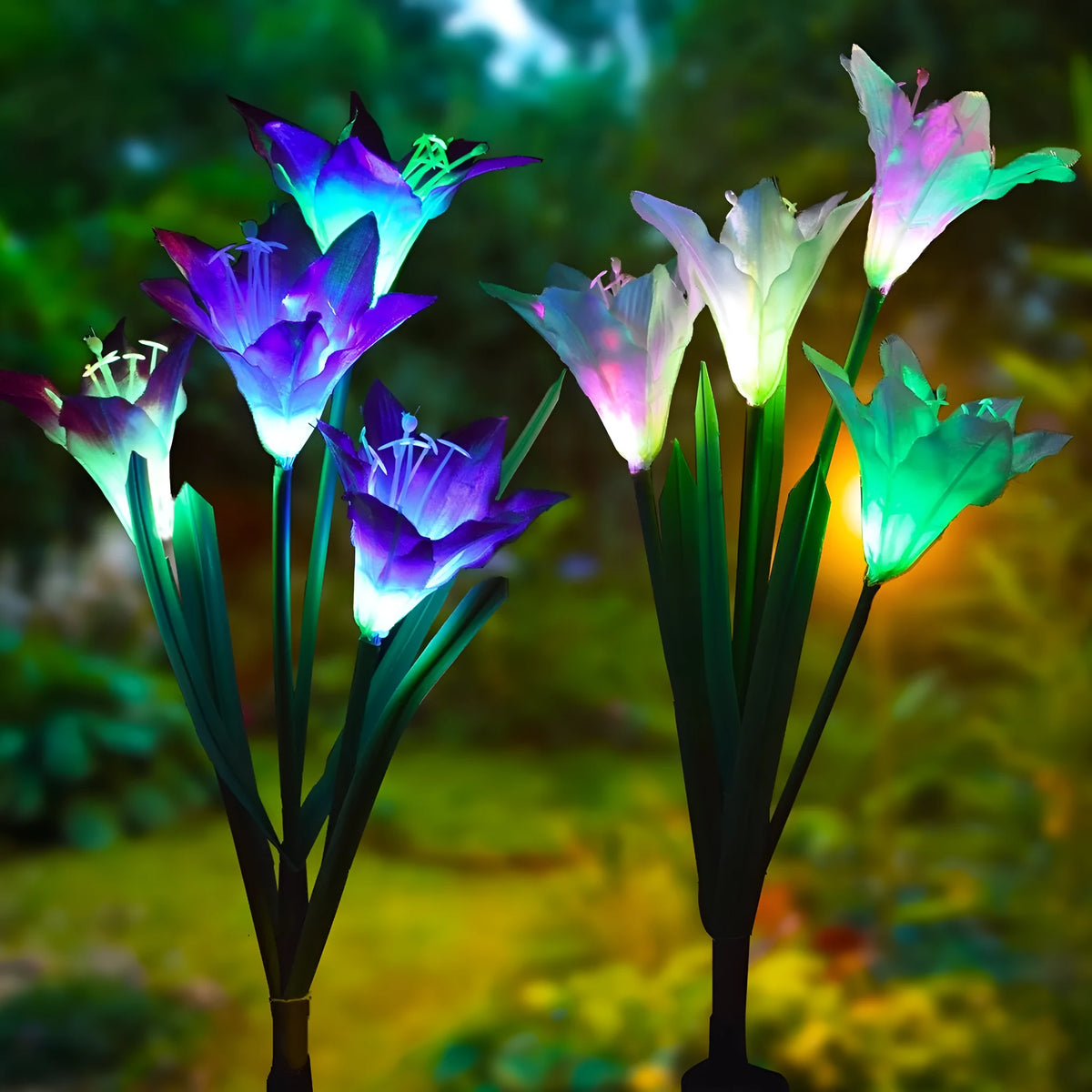 Outdoor solar garden light with 7 colourful LEDs and lily design, IP65 waterproof