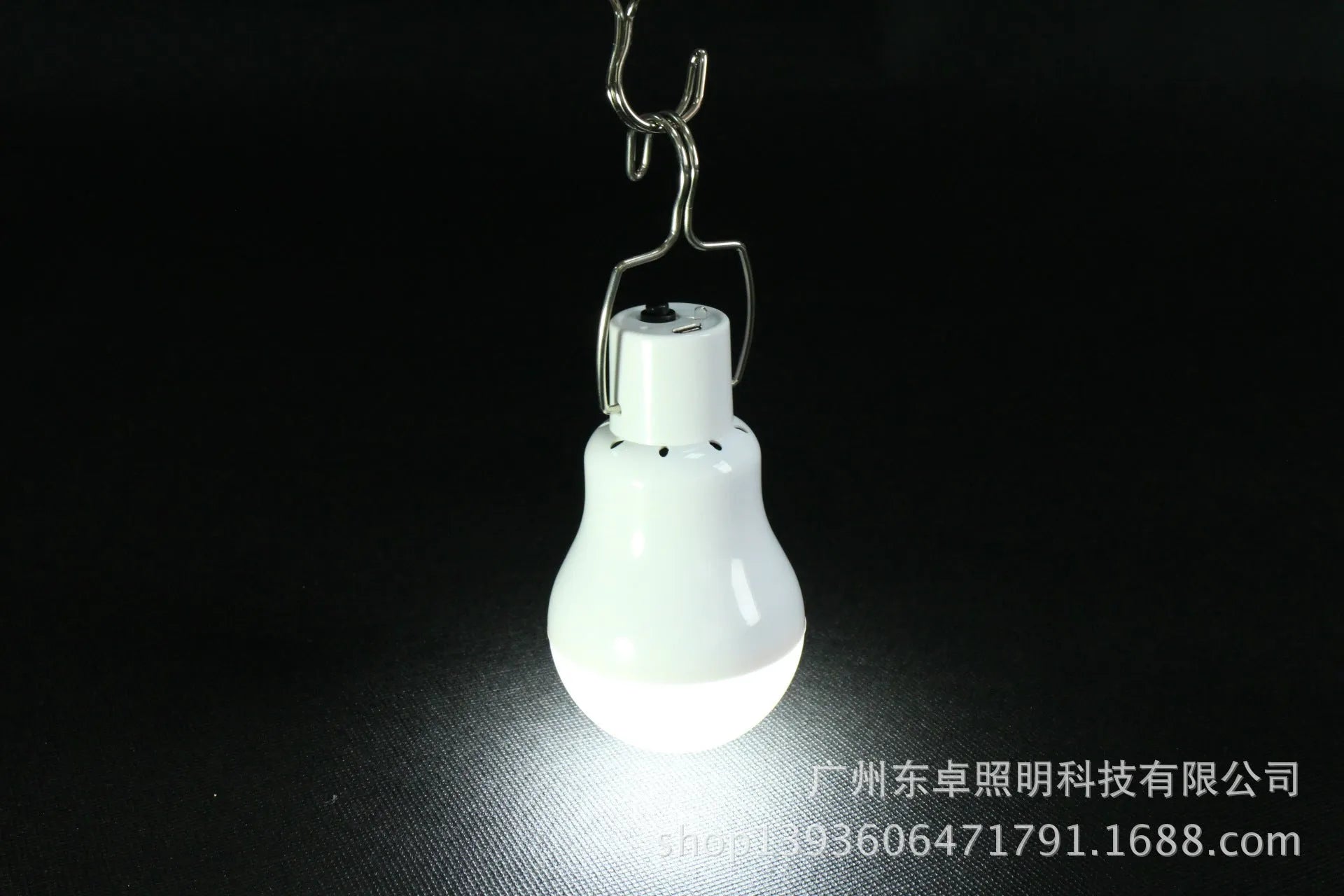 Solar LED outdoor working light with patent design, IP55 rating, 60x60x108mm size