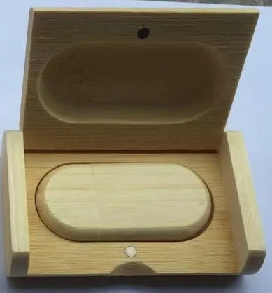 Wooden USB drive gift set in maple wood with coordinating gift box, USB 2.0 interface