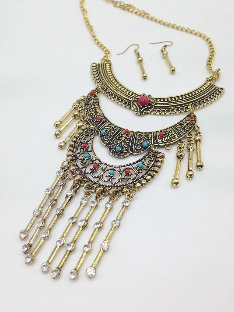 Vintage turquoise diamond necklace and earrings set in alloy with artificial gemstone inlay, ancient gold finish