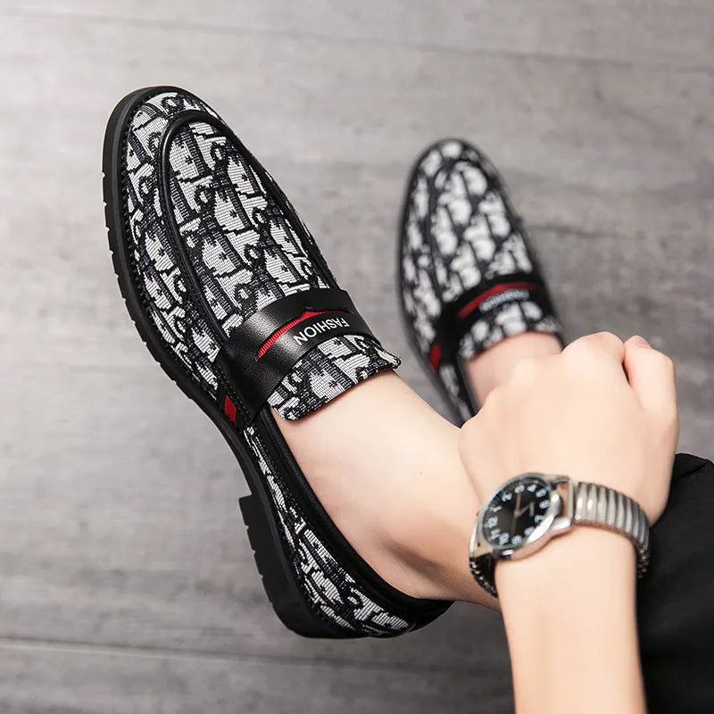 Men's pointed toe formal business shoes in dark grey red with PU and cloth upper and rubber sole, low top