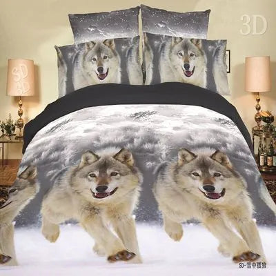 Wolf bedding set for queen size bed with duvet cover, flat sheet, crimped sheet, and two envelope pillowcases in polyester fibre