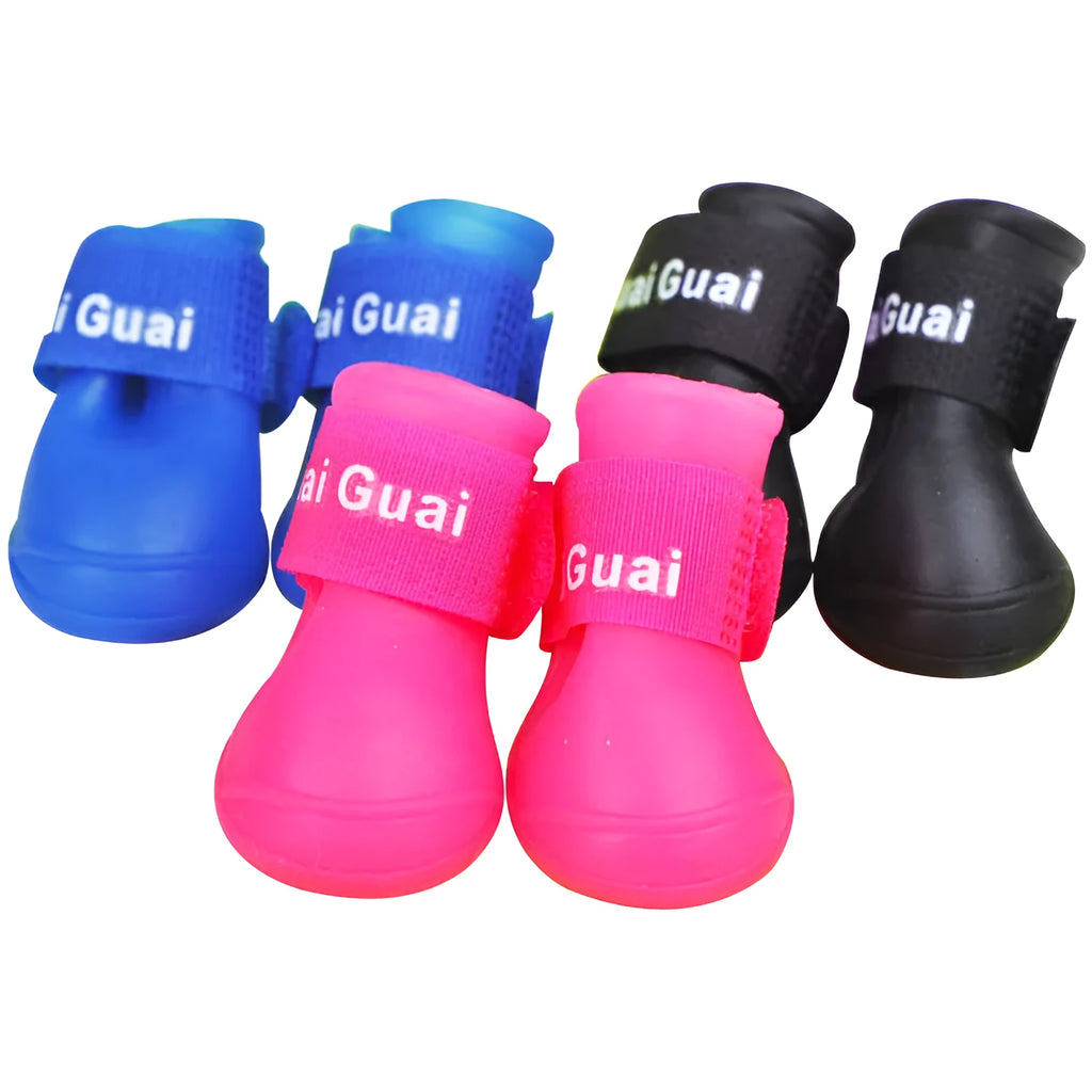 Soft silicone pet rain boots in six colours for dogs, non-slip and wear-resistant
