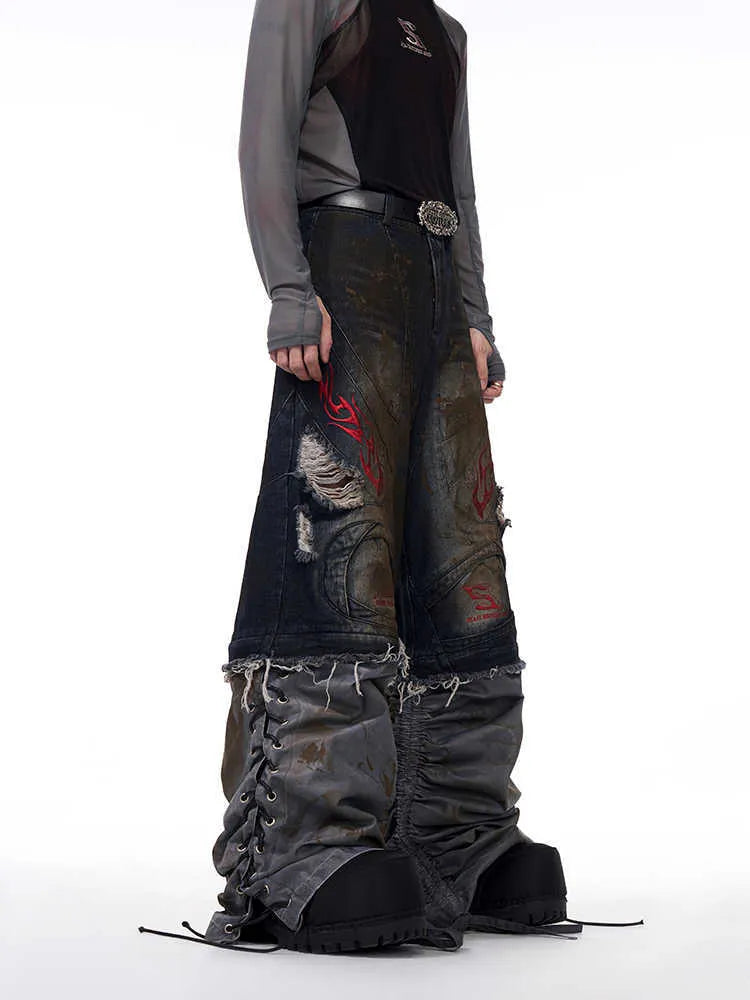 Men's retro denim jeans with detachable trouser legs in a wide-leg, loose fit