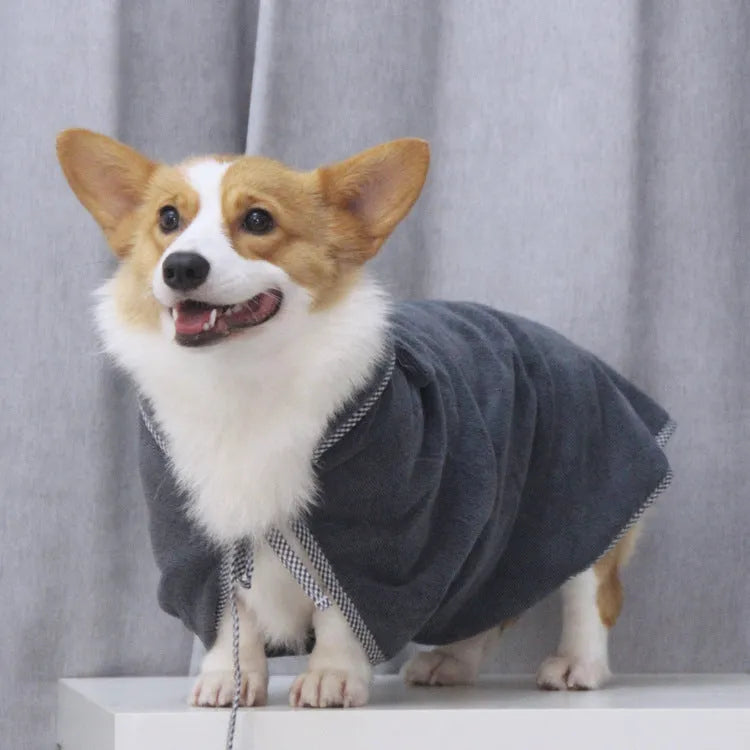 Ultra fine fibre pet drying towel for dogs and cats in grey or green colours