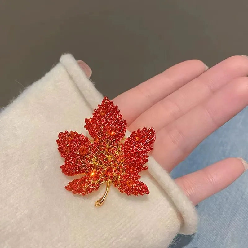 Red alloy full diamond maple leaf brooch for women, fruit-shaped decoration pin on coat