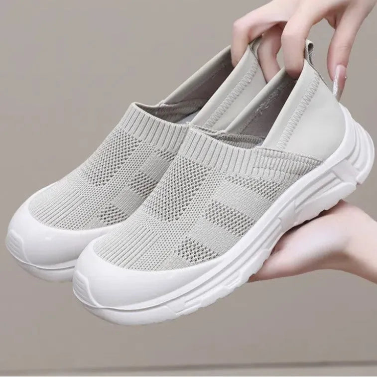 Women's slip-on one pedal shoes with soft PVC soles and breathable cloth uppers in multiple colours