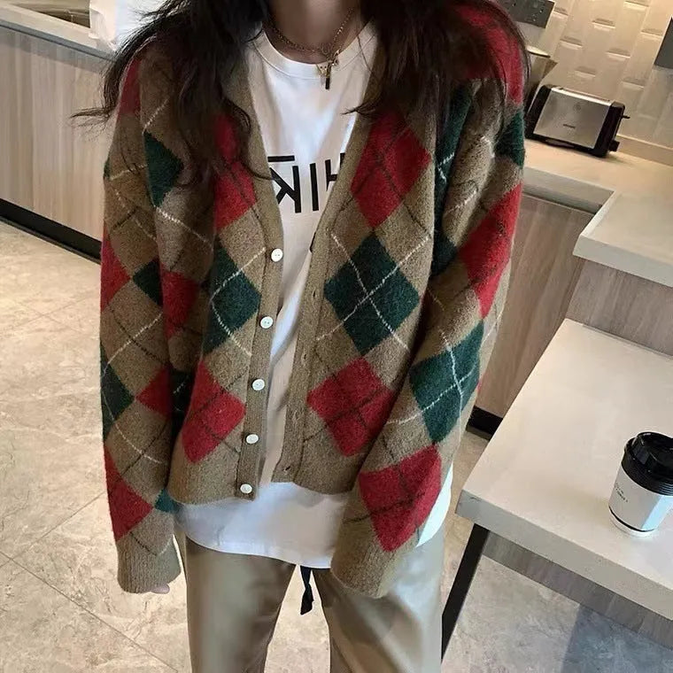 Acrylic knitted cardigan coat in macaron colours with regular sleeves and free size fit
