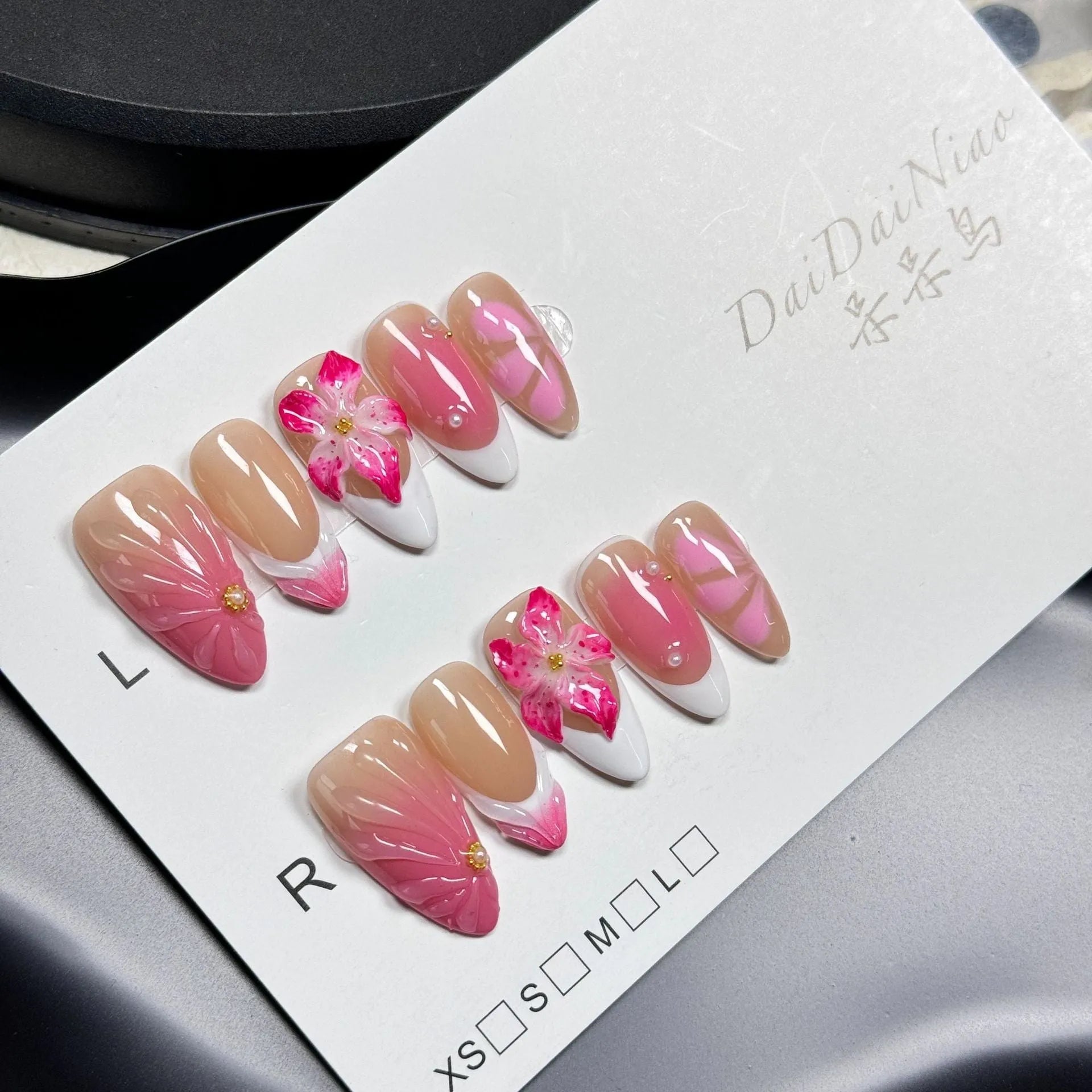 French style lily fluid ice flower three-dimensional plastic nail armour set in assorted colours