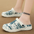Summer new beach hole shoes for men and women, plastic upper, vulcanised sole, crayon side colour