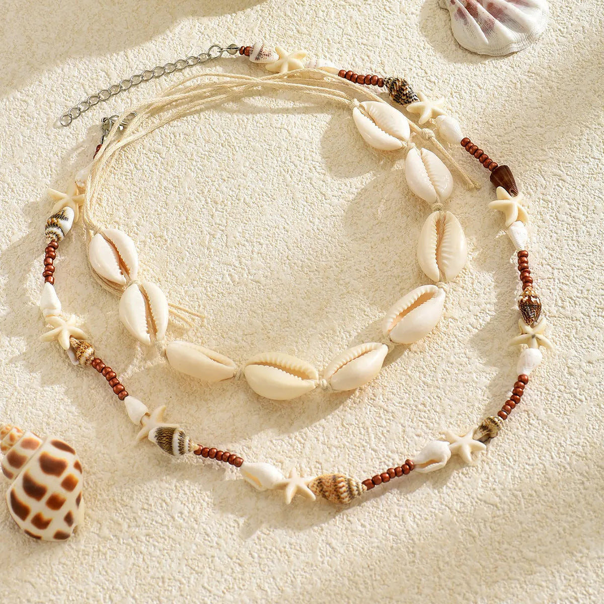 Handmade geometric shell necklace for women in X1900 colour with regular chain