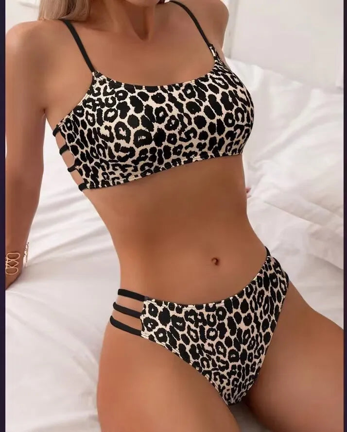 Leopard print push up bikini set with contrast colour backless design and briefs style bottom