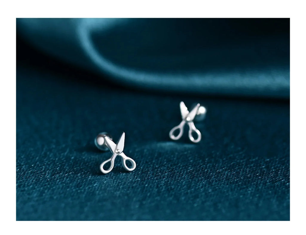 Pure silver ear nail earrings with screw closure and mini scissors screws detailing